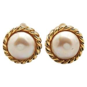 Chanel Vintage Earrings Pearl Gold-Tone #209416C46B